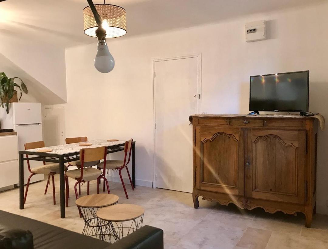 Le Colostre T2 Saint-Martin-de-Brômes Εξωτερικό φωτογραφία
